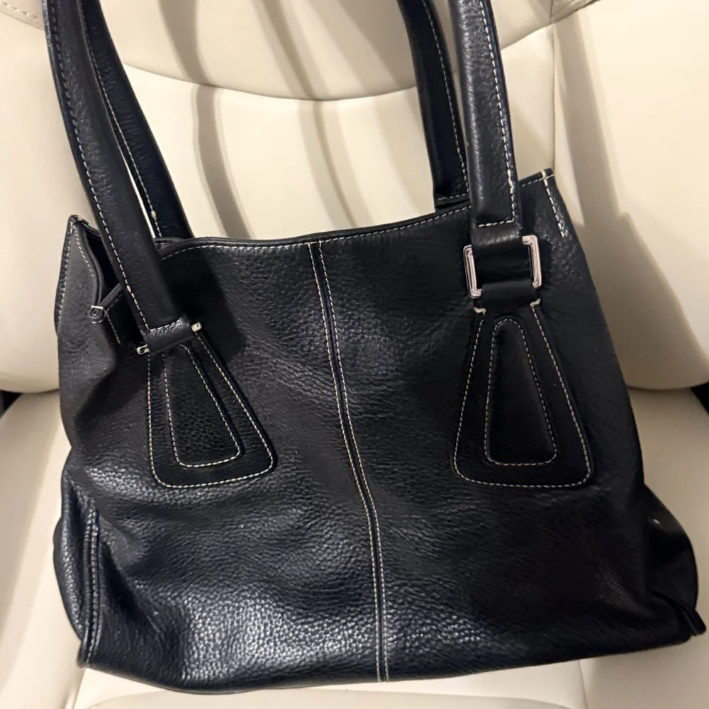 Tignanello VTG Carryall Large Sturdy Black Leather Satchel Shoulder Bag